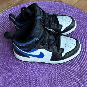 Nike Kids Black/White/Royal Blue High-Top Sneakers